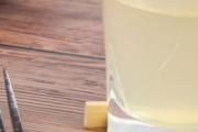 蜂蜜水不能用开水冲吗 蜂蜜水用开水冲了还有没有用