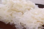 泡银耳用冷水还是热水 泡银耳最佳时间到底是要泡多久