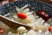 银耳放电饭煲保温过夜能吃吗 银耳煮好后可以放多久