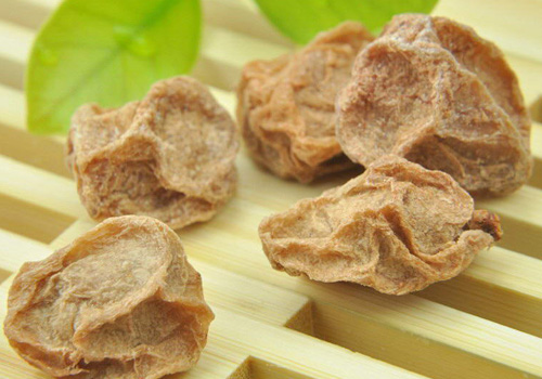 话梅核里的仁能吃吗