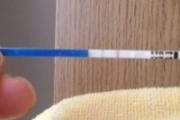 排卵试纸一直弱阳是怎么回事