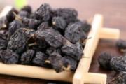 黑枸杞为什么会变色 怎么吃黑枸杞比较好