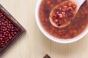 红豆薏米糯米粥的功效 红豆薏米糯米粥湿热体质可以喝吗