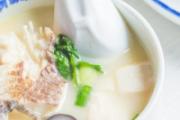鱼头豆腐汤加什么水 鱼头豆腐汤怎么去腥味