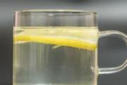 柠檬蜂蜜水用热水还是冷水 柠檬蜂蜜水怎么喝好
