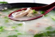首乌和羊肉能一起炖汤吗 何首乌煮羊肉做法