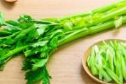 芹菜叶子可以炒着吃吗 芹菜叶子的营养价值及功效