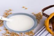 黄豆打豆浆可以加什么 黄豆豆浆可以天天喝吗