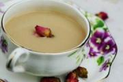 玫瑰花茶和什么搭配好