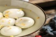 汤圆过期了几天还能吃吗 汤圆煮出来发黄能吃吗