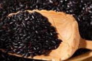 黑米吃了有什么功效 食用黑米要注意什么