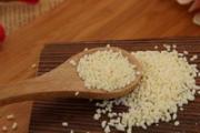 炒菜时放鸡精还是味精
